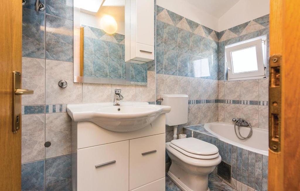 Nena Apartmani Vir Exterior foto